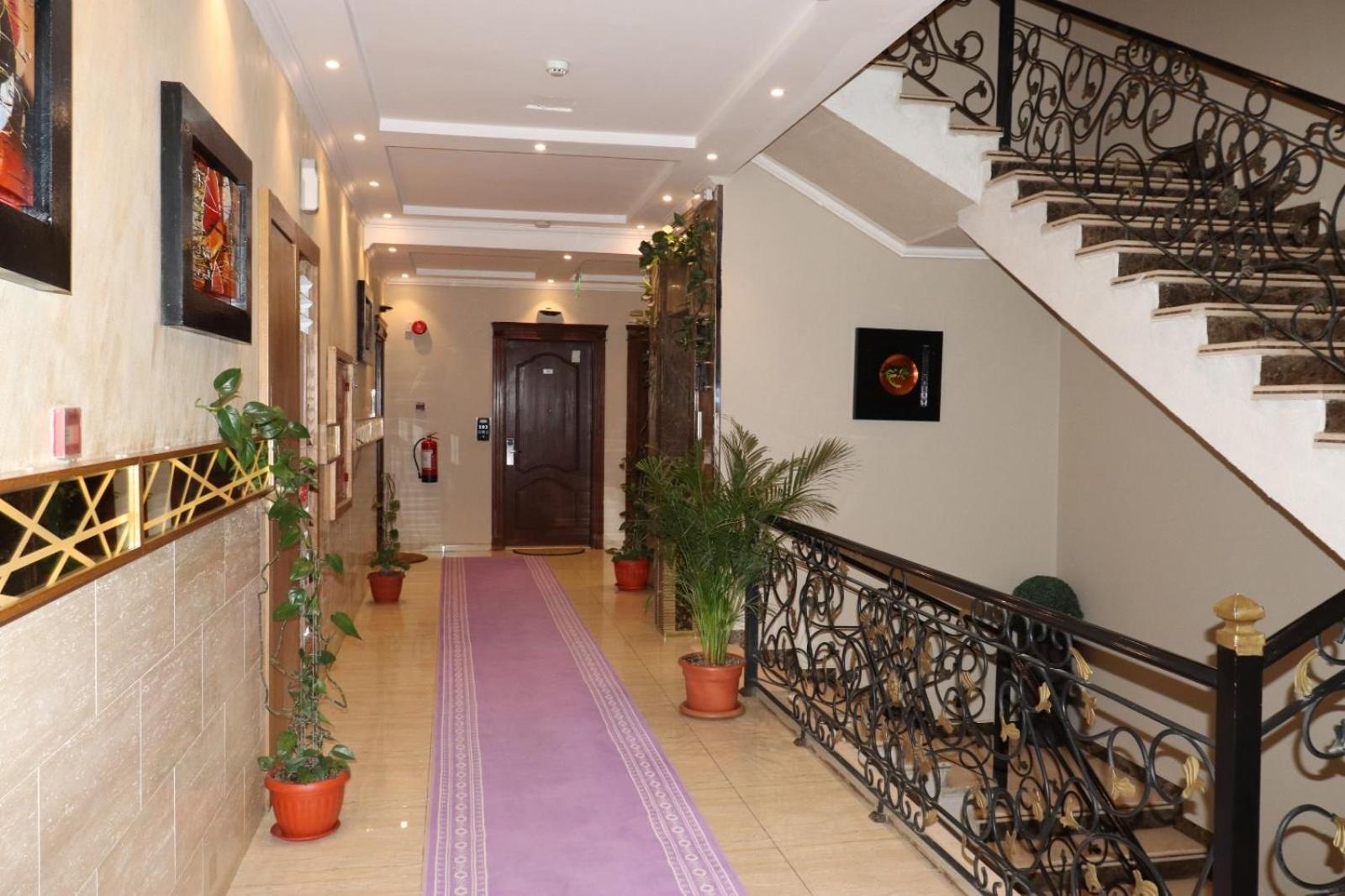 Al Bateel Furnished Apartments Ar Riyad Esterno foto