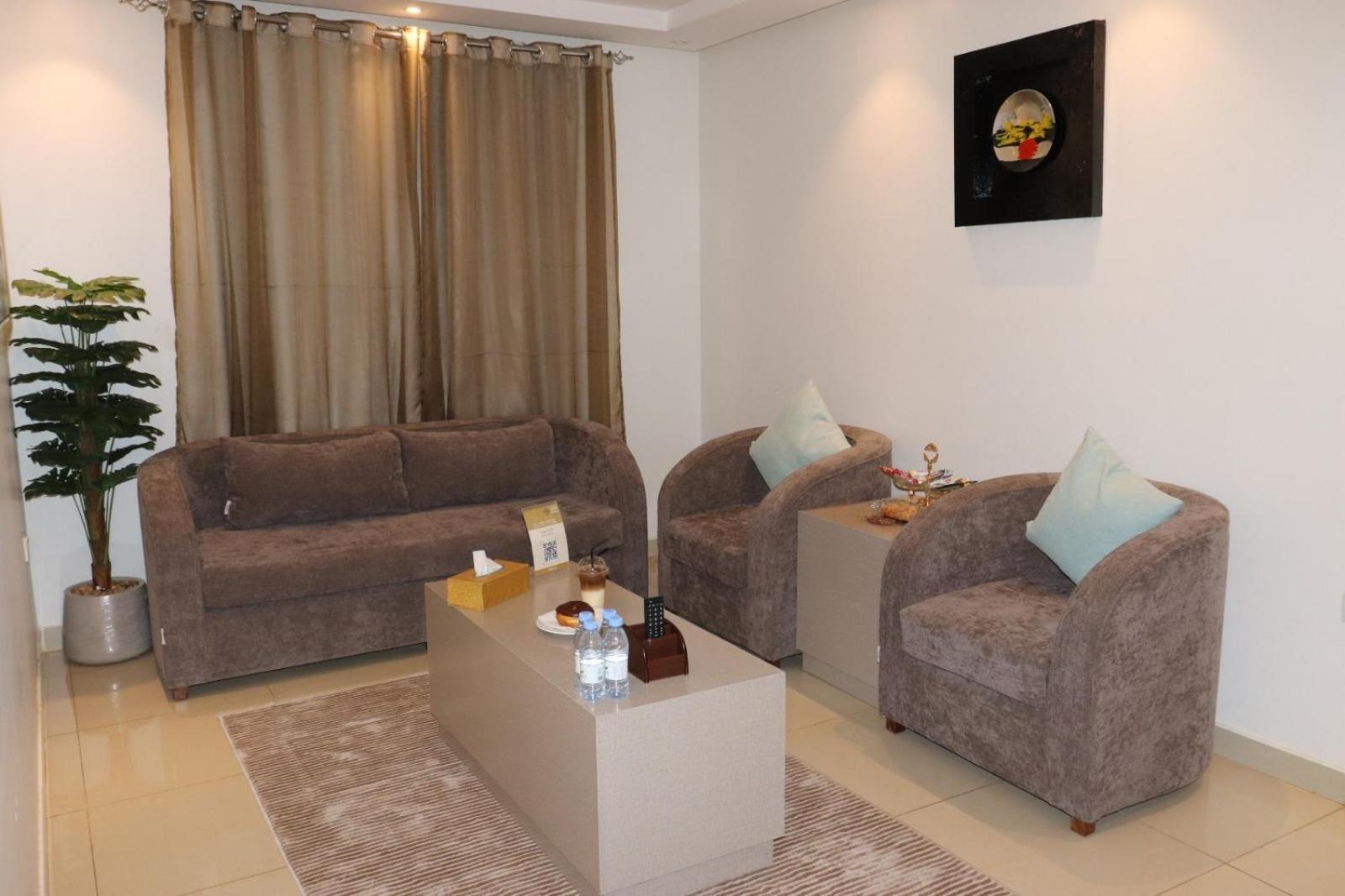 Al Bateel Furnished Apartments Ar Riyad Esterno foto