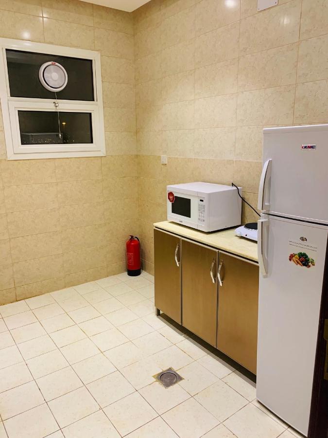 Al Bateel Furnished Apartments Ar Riyad Esterno foto