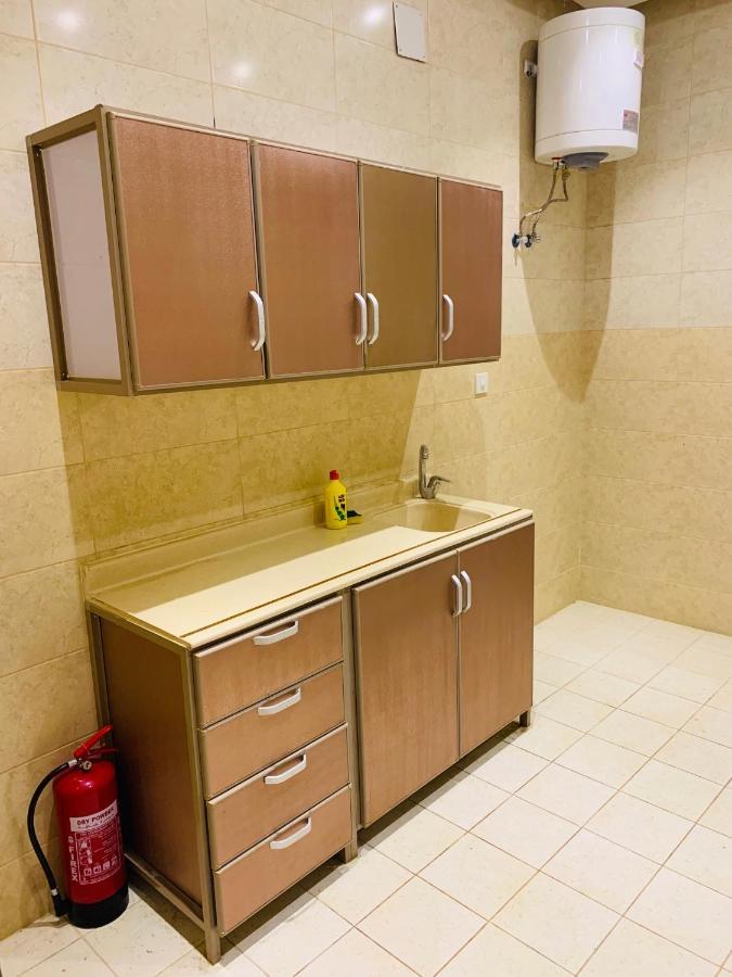 Al Bateel Furnished Apartments Ar Riyad Esterno foto