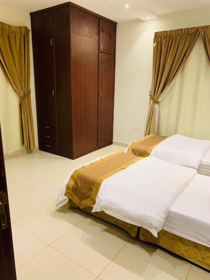 Al Bateel Furnished Apartments Ar Riyad Esterno foto