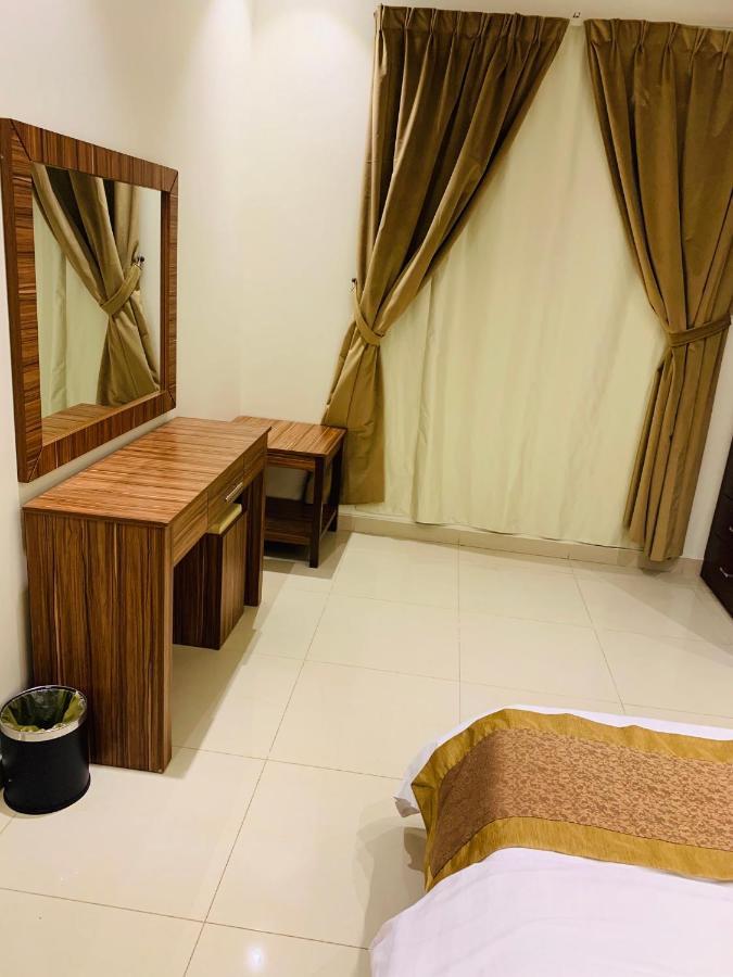 Al Bateel Furnished Apartments Ar Riyad Esterno foto